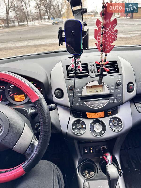 Внедорожник / Кроссовер Toyota RAV4 2007 в Перещепине