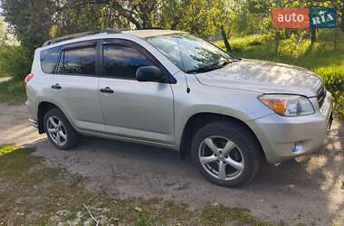 Внедорожник / Кроссовер Toyota RAV4 2007 в Пирятине