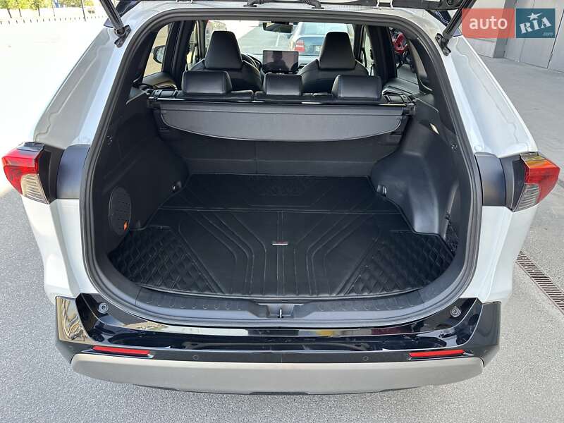 Внедорожник / Кроссовер Toyota RAV4 2023 в Киеве фото 10 Внедорожник / Кроссовер Toyota RAV4 2023 в Киеве