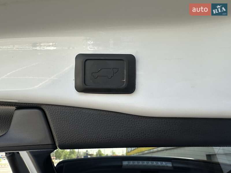 Внедорожник / Кроссовер Toyota RAV4 2023 в Киеве фото 11 Внедорожник / Кроссовер Toyota RAV4 2023 в Киеве