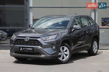 Внедорожник / Кроссовер Toyota RAV4 2020 в Харькове