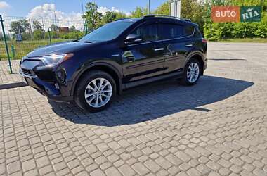 Позашляховик / Кросовер Toyota RAV4 2018 в Золочеві