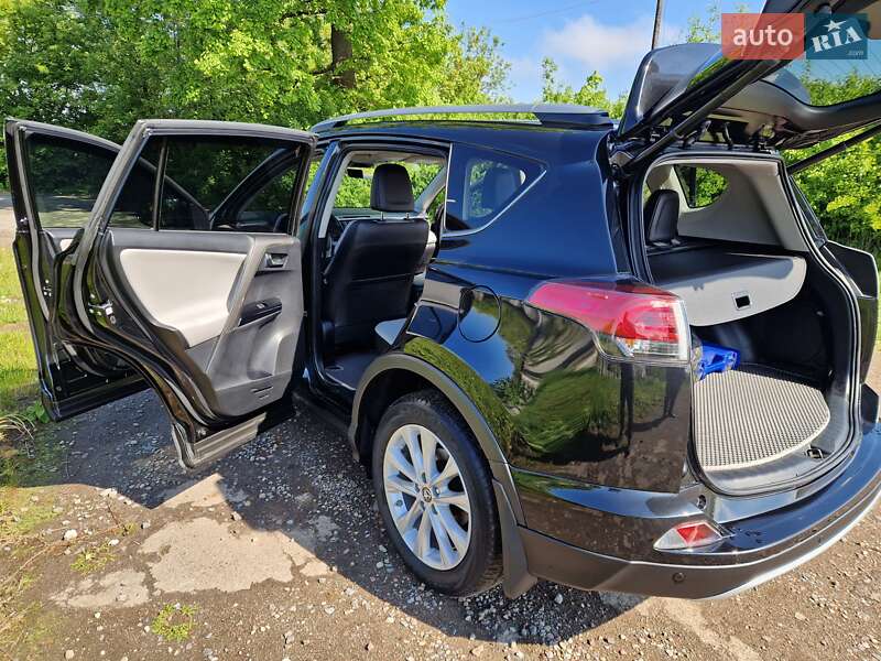 Позашляховик / Кросовер Toyota RAV4 2018 в Золочеві фото 24 Позашляховик / Кросовер Toyota RAV4 2018 в Золочеві