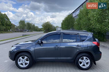 Внедорожник / Кроссовер Toyota RAV4 2006 в 