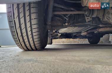 Внедорожник / Кроссовер Toyota RAV4 2002 в 