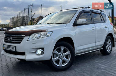 Позашляховик / Кросовер Toyota RAV4 2011 в 