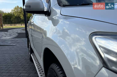Позашляховик / Кросовер Toyota RAV4 2011 в 