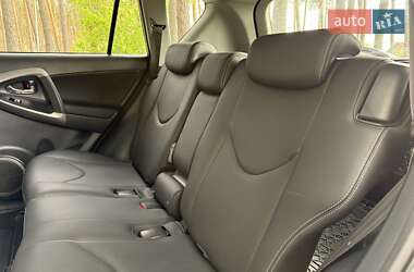 Позашляховик / Кросовер Toyota RAV4 2009 в 