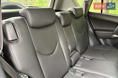 Позашляховик / Кросовер Toyota RAV4 2009 в 