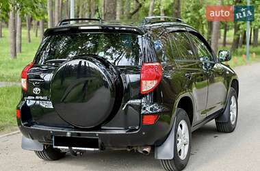 Позашляховик / Кросовер Toyota RAV4 2009 в 