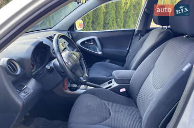 Внедорожник / Кроссовер Toyota RAV4 2008 в 
