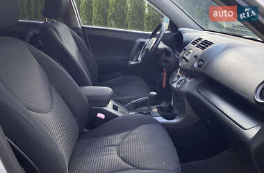 Внедорожник / Кроссовер Toyota RAV4 2008 в 