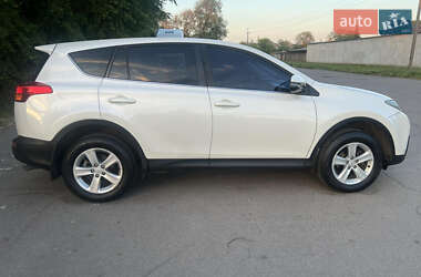 Внедорожник / Кроссовер Toyota RAV4 2013 в 