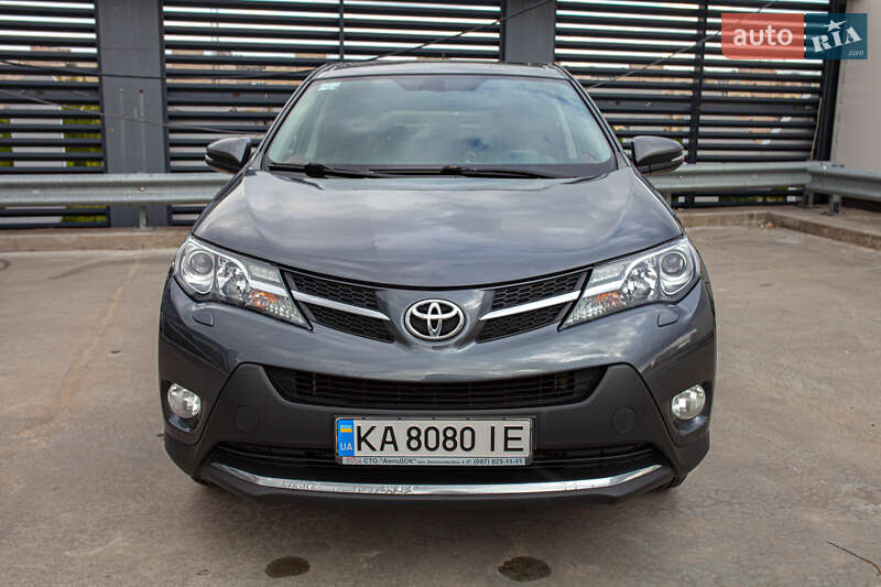 Внедорожник / Кроссовер Toyota RAV4 2013 в Киеве