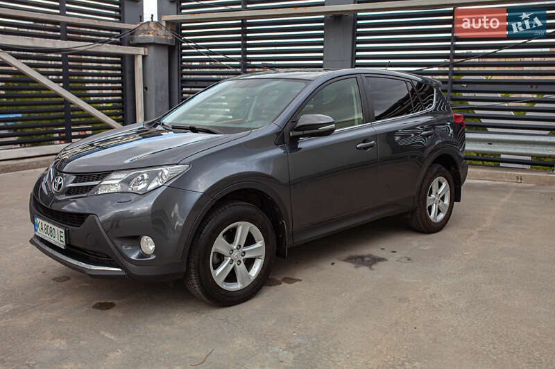 Внедорожник / Кроссовер Toyota RAV4 2013 в Киеве