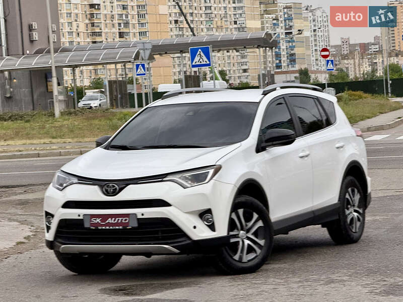 Toyota RAV4 2016