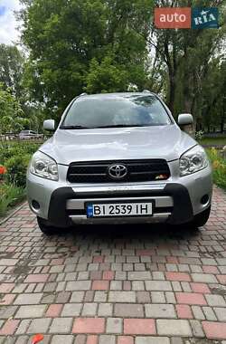 Позашляховик / Кросовер Toyota RAV4 2006 в 