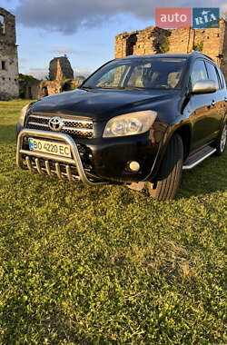 Позашляховик / Кросовер Toyota RAV4 2006 в Тернополі