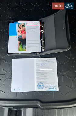 Позашляховик / Кросовер Toyota RAV4 2020 в 