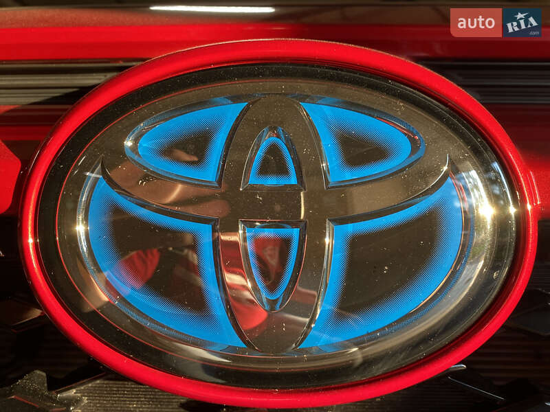 Внедорожник / Кроссовер Toyota RAV4 2021 в Киеве фото 22 Внедорожник / Кроссовер Toyota RAV4 2021 в Киеве