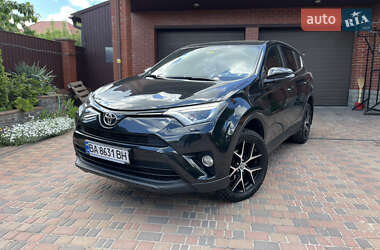 Позашляховик / Кросовер Toyota RAV4 2016 в Кропивницькому
