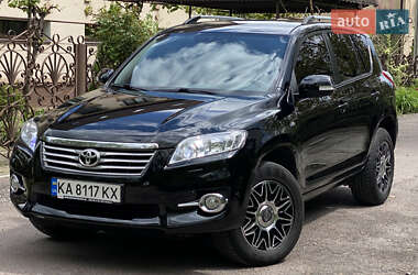 Внедорожник / Кроссовер Toyota RAV4 2011 в 