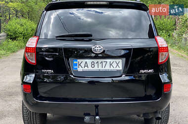 Внедорожник / Кроссовер Toyota RAV4 2011 в 