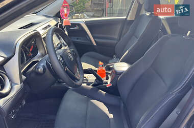 Внедорожник / Кроссовер Toyota RAV4 2013 в 
