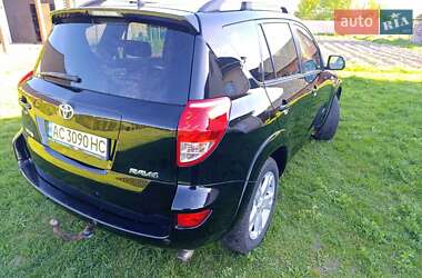Внедорожник / Кроссовер Toyota RAV4 2006 в 
