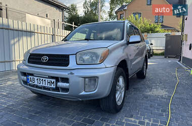 Внедорожник / Кроссовер Toyota RAV4 2003 в 