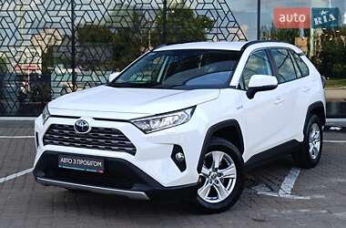 Позашляховик / Кросовер Toyota RAV4 2021 в Києві