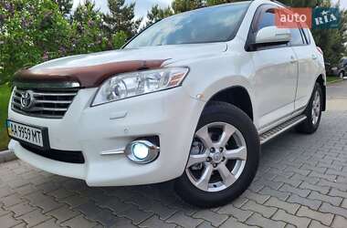 Внедорожник / Кроссовер Toyota RAV4 2010 в Хмельницком