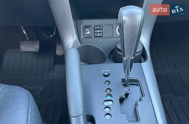 Позашляховик / Кросовер Toyota RAV4 2008 в 