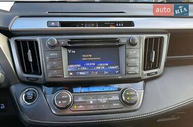 Внедорожник / Кроссовер Toyota RAV4 2014 в 