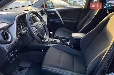 Внедорожник / Кроссовер Toyota RAV4 2014 в 