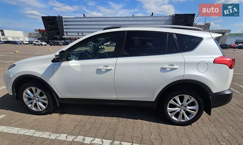 Позашляховик / Кросовер Toyota RAV4 2013 в Житомирі