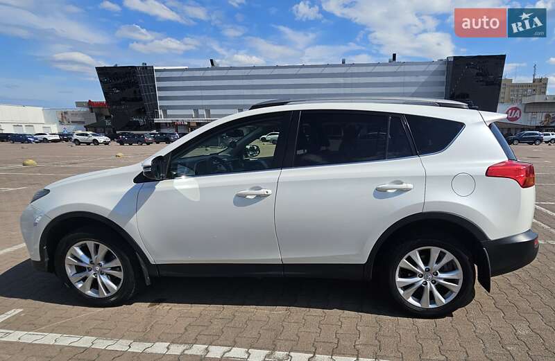 Позашляховик / Кросовер Toyota RAV4 2013 в Житомирі