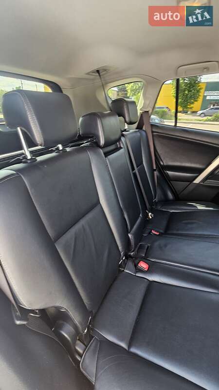 Позашляховик / Кросовер Toyota RAV4 2013 в Житомирі