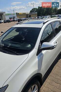 Внедорожник / Кроссовер Toyota RAV4 2013 в 