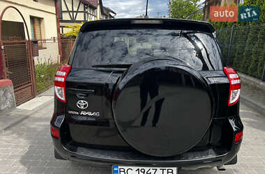 Внедорожник / Кроссовер Toyota RAV4 2010 в 