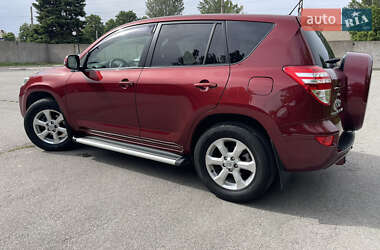 Внедорожник / Кроссовер Toyota RAV4 2010 в 