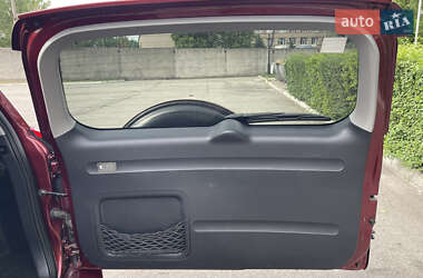 Внедорожник / Кроссовер Toyota RAV4 2010 в 