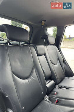 Внедорожник / Кроссовер Toyota RAV4 2010 в 