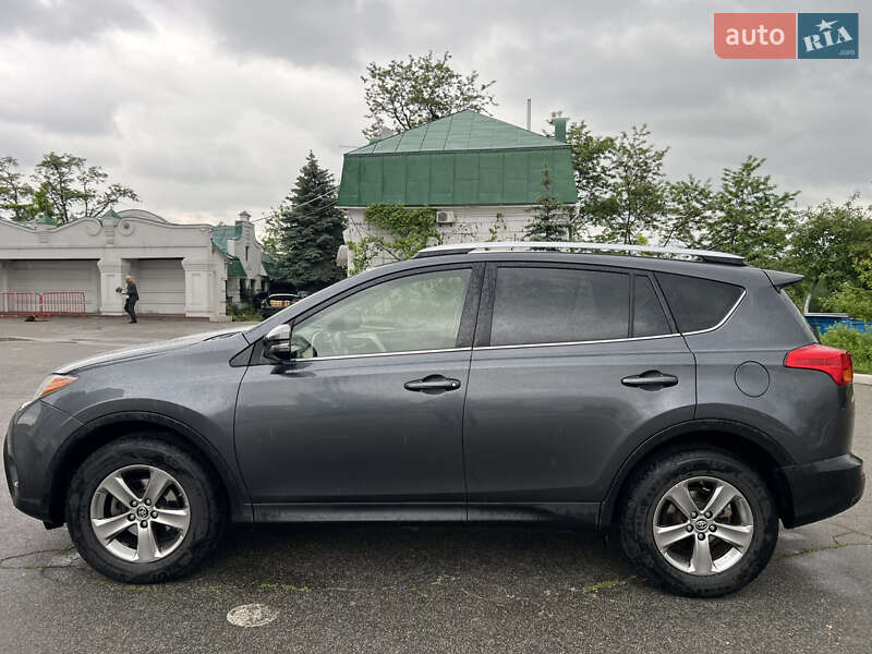Внедорожник / Кроссовер Toyota RAV4 2015 в Киеве