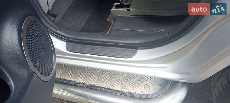Внедорожник / Кроссовер Toyota RAV4 2006 в Одессе