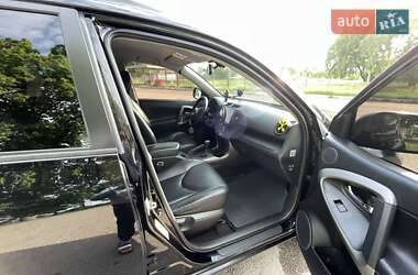 Внедорожник / Кроссовер Toyota RAV4 2009 в 