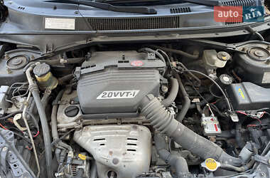 Внедорожник / Кроссовер Toyota RAV4 2000 в 