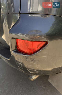 Позашляховик / Кросовер Toyota RAV4 2007 в 