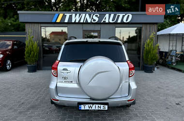 Внедорожник / Кроссовер Toyota RAV4 2006 в 