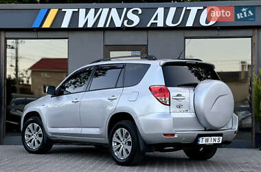 Внедорожник / Кроссовер Toyota RAV4 2006 в 